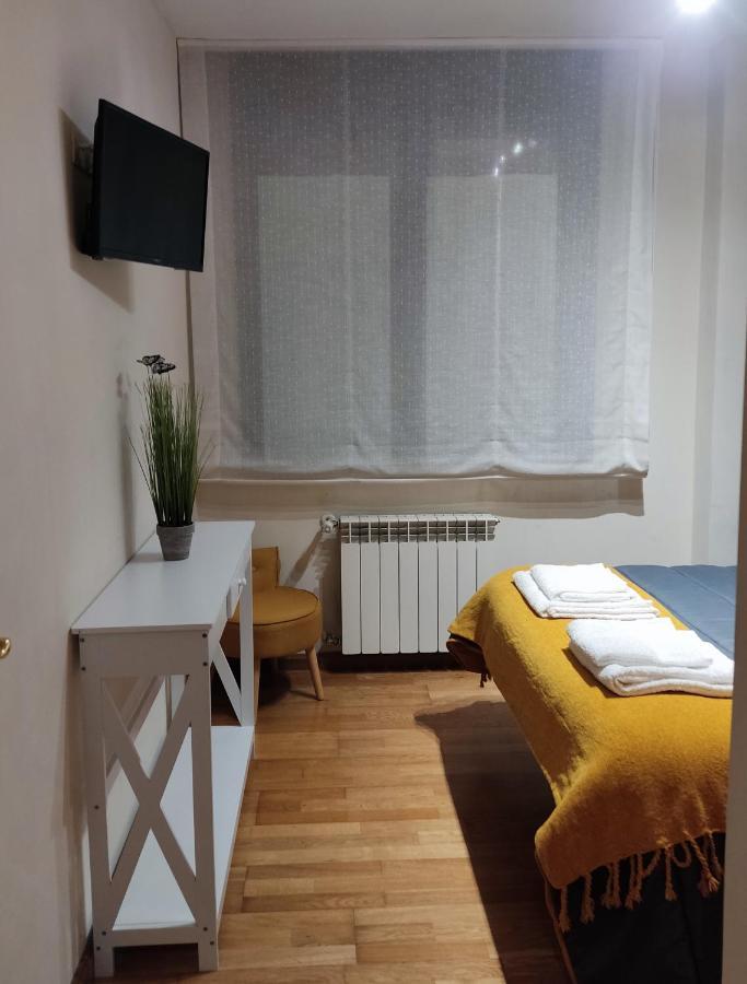 Apartamento Centrico Con Wifi Y Parking De Coche Tamano Medio Onís Exterior foto