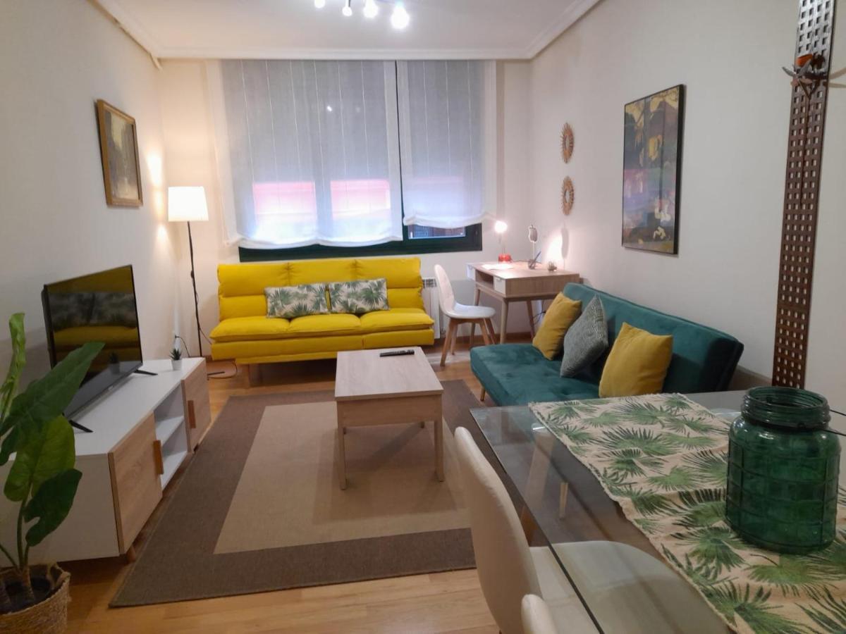 Apartamento Centrico Con Wifi Y Parking De Coche Tamano Medio Onís Exterior foto
