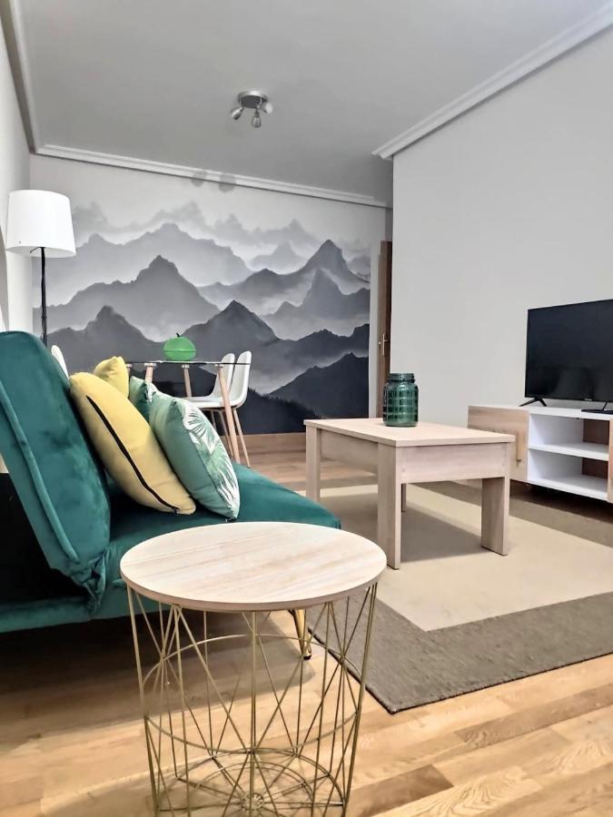 Apartamento Centrico Con Wifi Y Parking De Coche Tamano Medio Onís Exterior foto