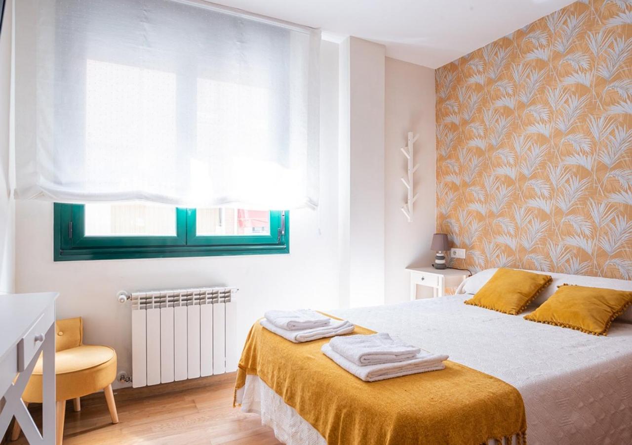 Apartamento Centrico Con Wifi Y Parking De Coche Tamano Medio Onís Exterior foto