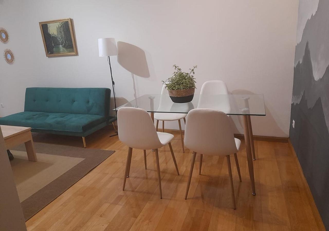 Apartamento Centrico Con Wifi Y Parking De Coche Tamano Medio Onís Exterior foto