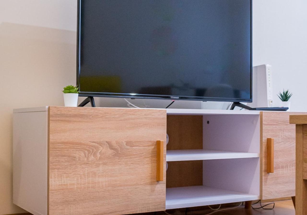 Apartamento Centrico Con Wifi Y Parking De Coche Tamano Medio Onís Exterior foto