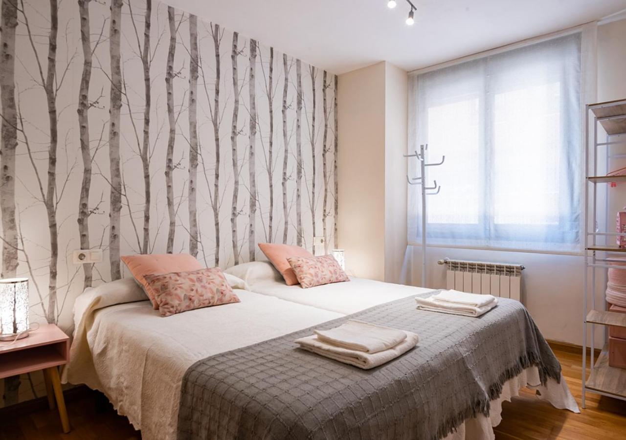 Apartamento Centrico Con Wifi Y Parking De Coche Tamano Medio Onís Exterior foto