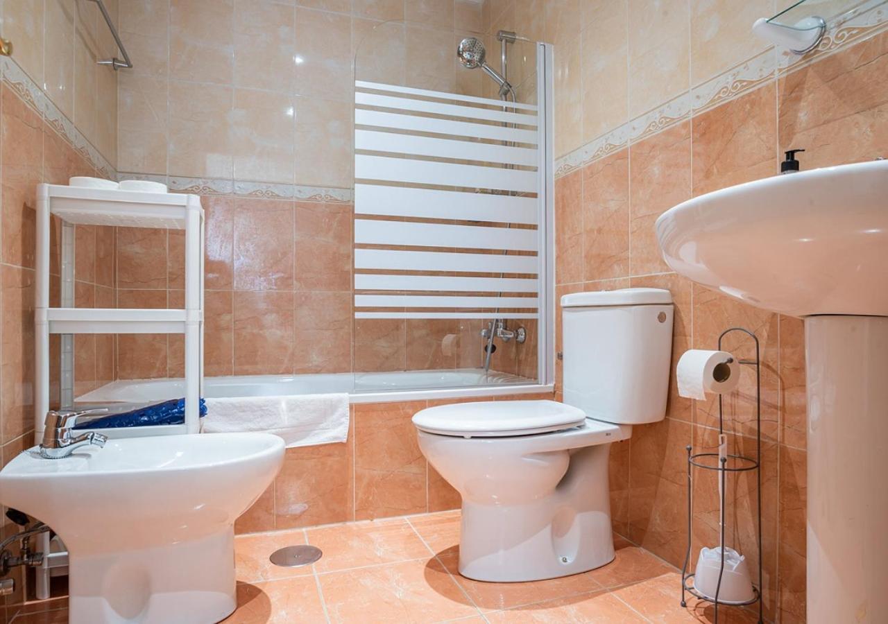 Apartamento Centrico Con Wifi Y Parking De Coche Tamano Medio Onís Exterior foto